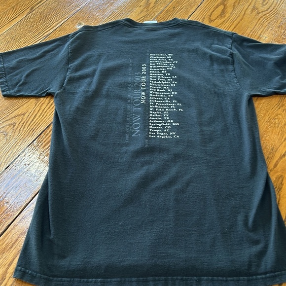 Peter Frampton 2003 concert tee.  Shirt sleeve, black, size Large. - Picture 5 of 6